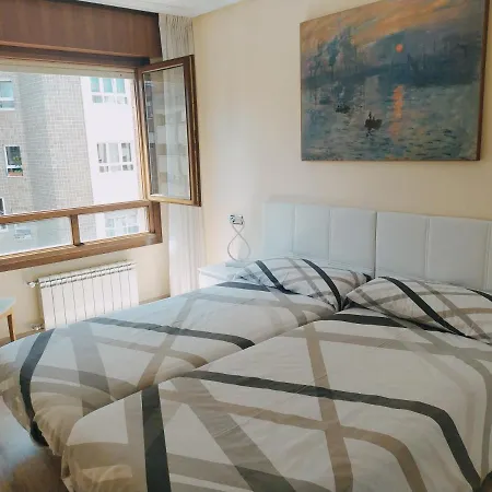 Argandona-gijon Appartement *